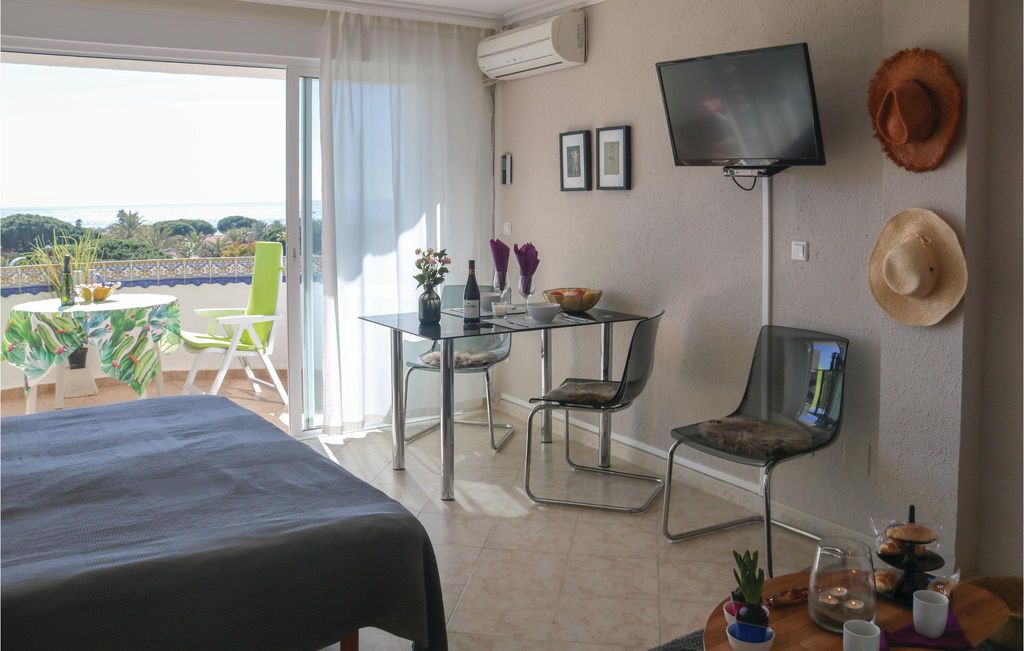 Urbanizacion Marbessa Apartment | 1 bedroom accommodation in Marbella