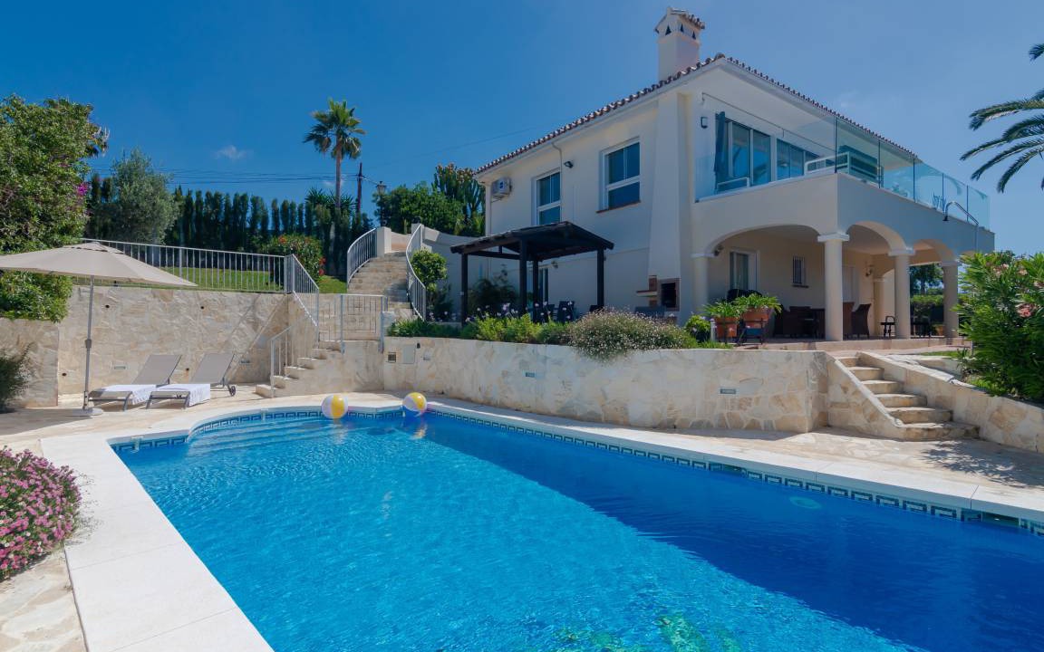 Elviria Villa | 200 m² Villa ∙ 4 bedrooms ∙ 10 guests