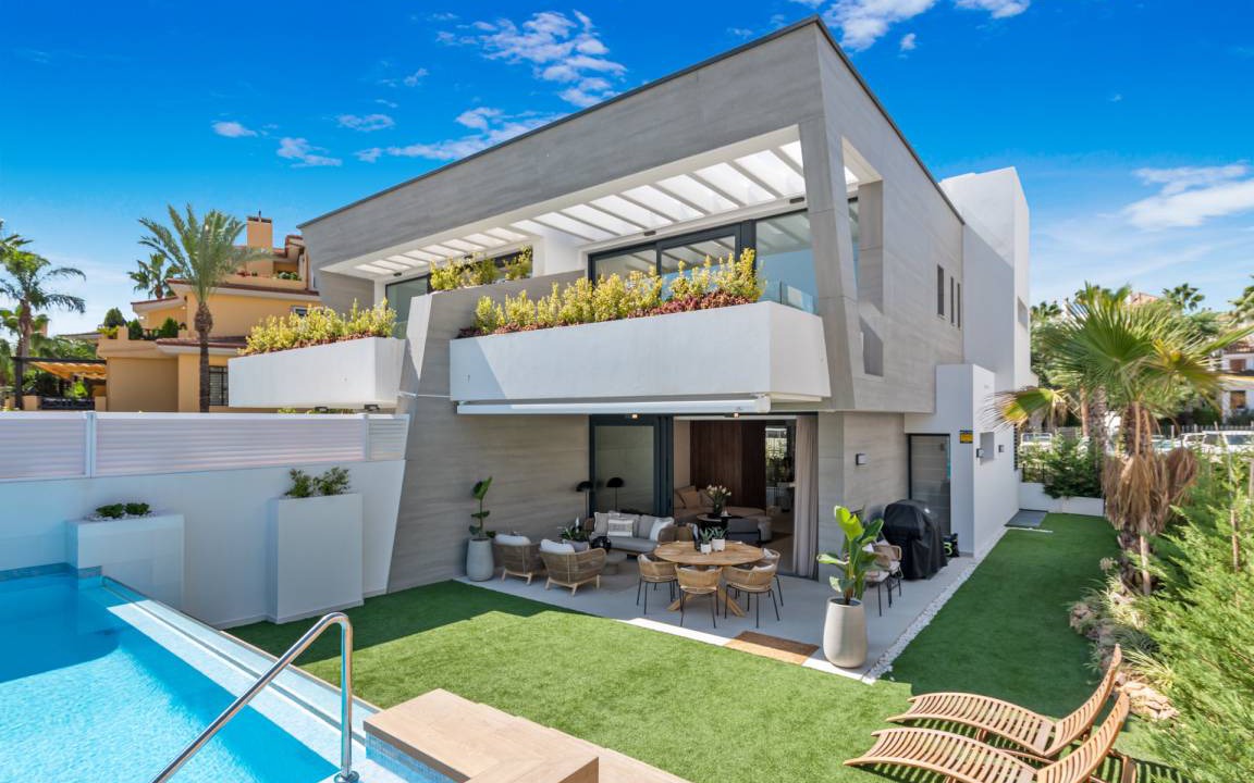 Puerto Banus House | 280 m² House ∙ 5 bedrooms ∙ 10 guests