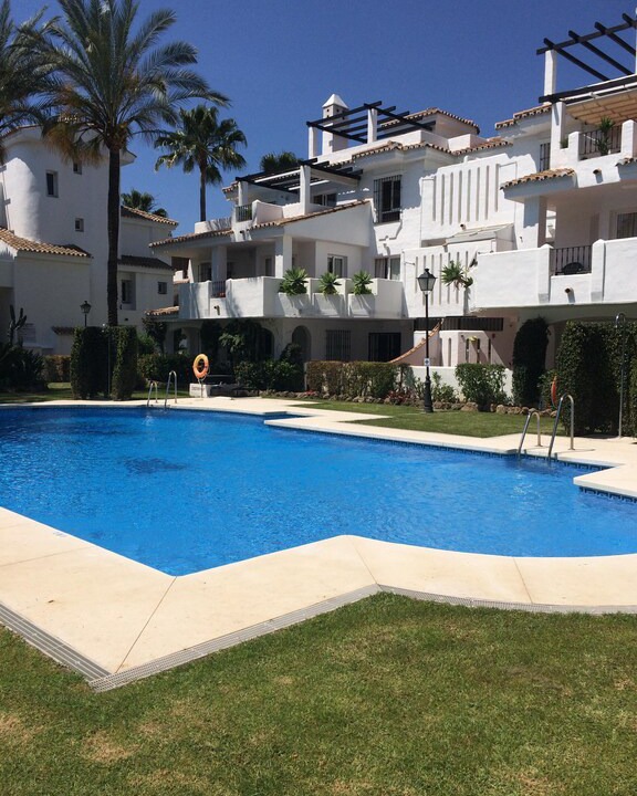 Marbella Apartment | 3 bed Apartment Los Naranjos de Marbella Puerto Banus