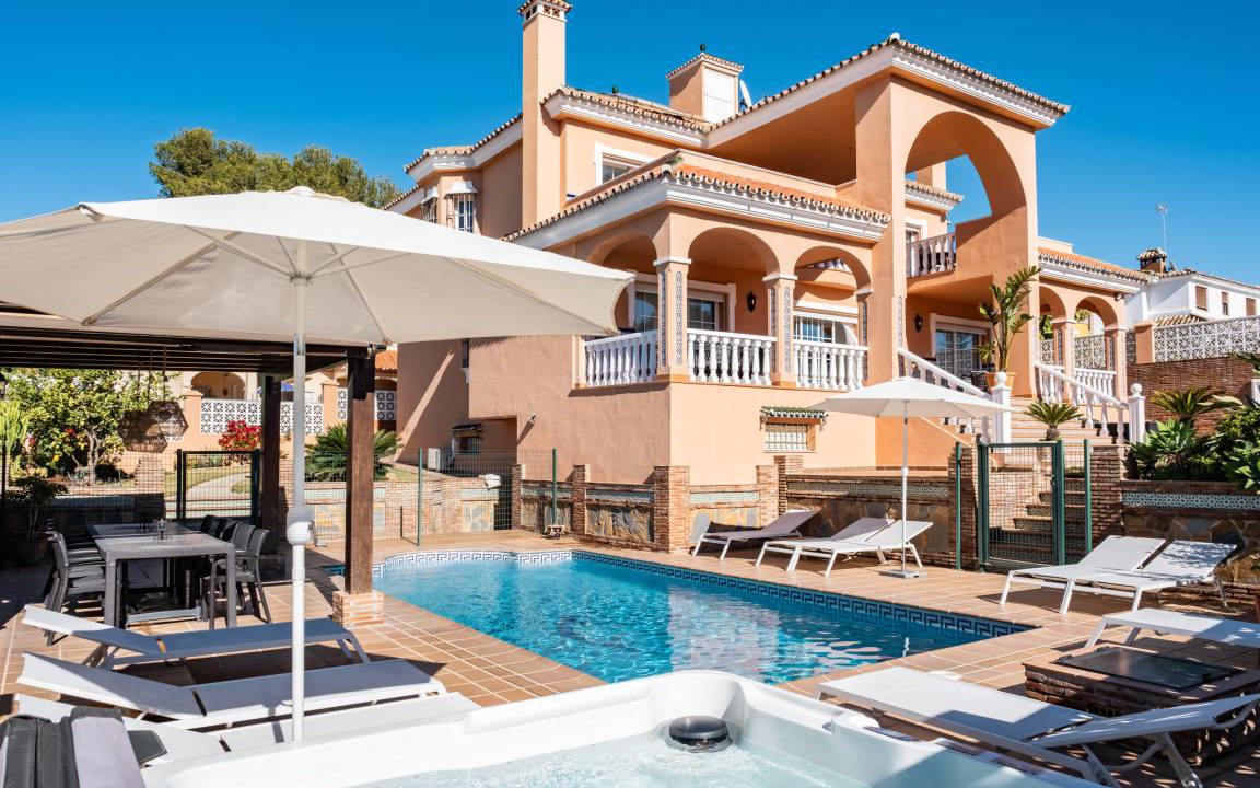 San Pedro de Alcantara Villa | 493 m² Villa ∙ 7 bedrooms ∙ 16 guests
