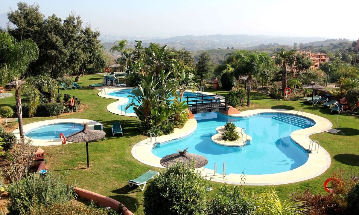 Marbella Apartment | 5* El Soto De Marbella apartment Phase 1, Free Padel tennis, golf, pools & Spa