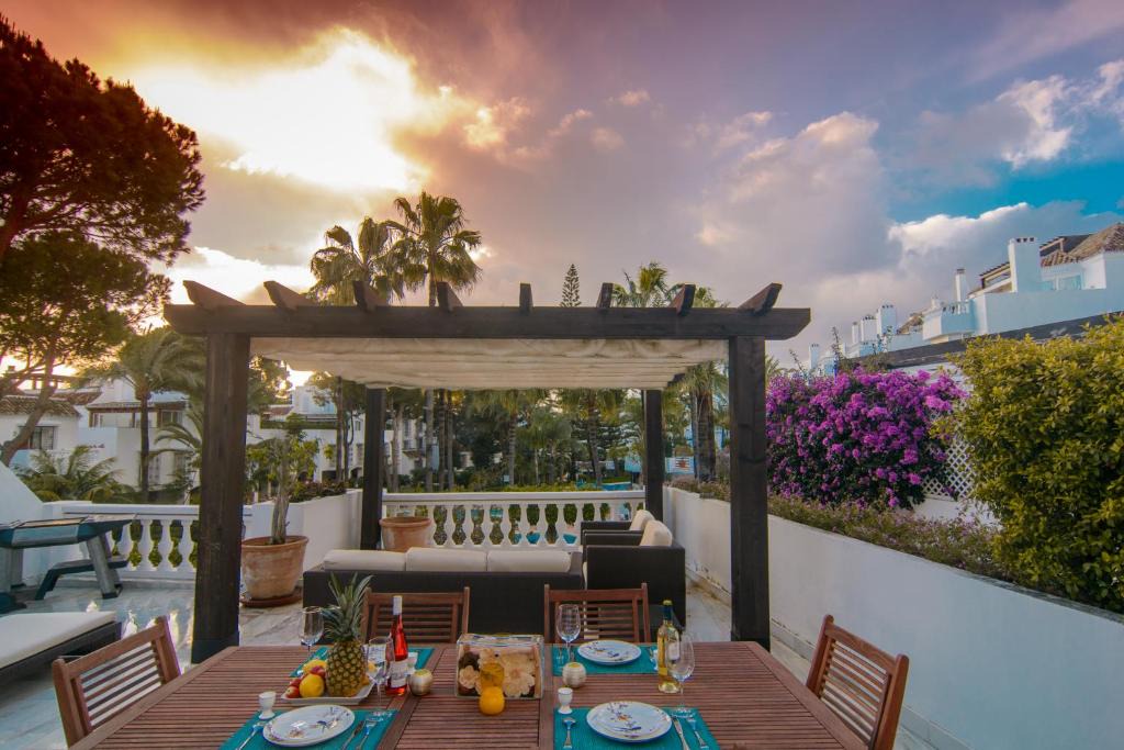 Nikki Beach Apartment | Apartment in White Pearl Beach