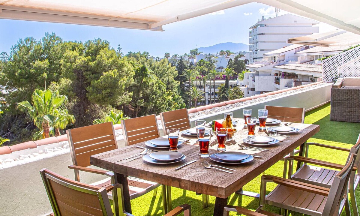 Golden Mile Apartment | Apartment Marbella, 4 bedrooms, 8 persons