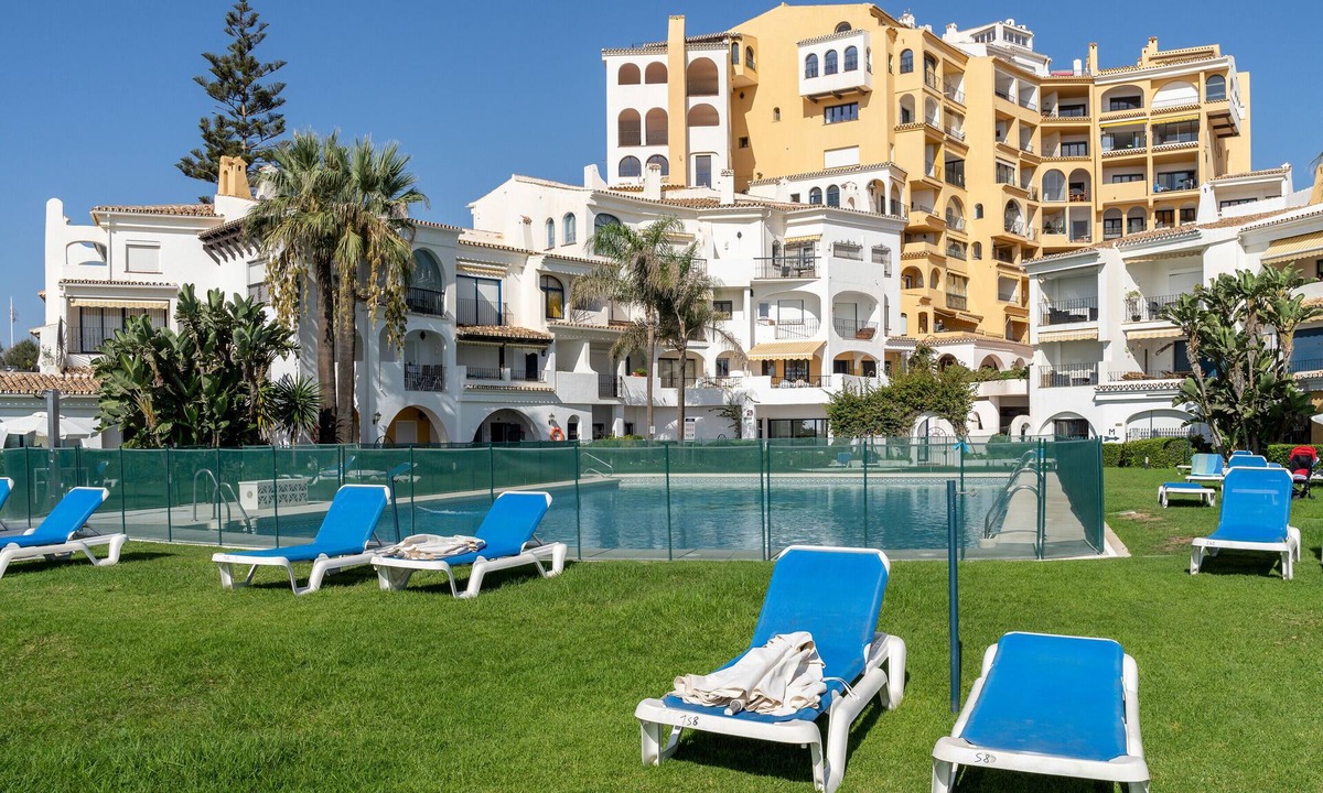 Cabopino Apartment | "Beachfront Puerto Cabopino" with Shared Pool, Private Terrace, A/C & Wi-Fi