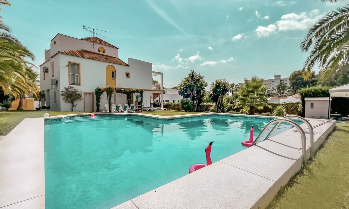 Marbella Villa | Beautiful villa near Puerto Banús