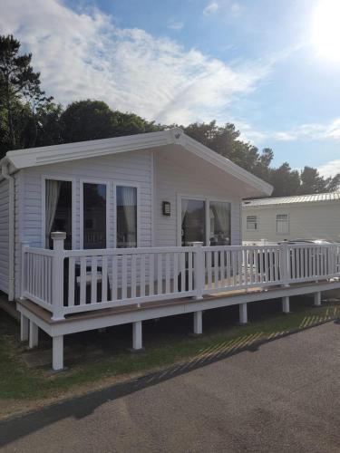 Cayton Bay House | Cayton Bay Lodge Parkdean Resorts