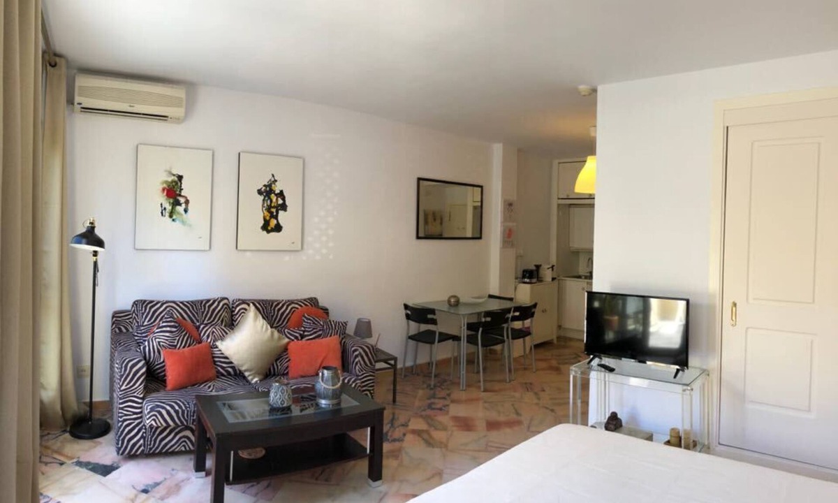 Nikki Beach Apartment | Comfortable in Elviria