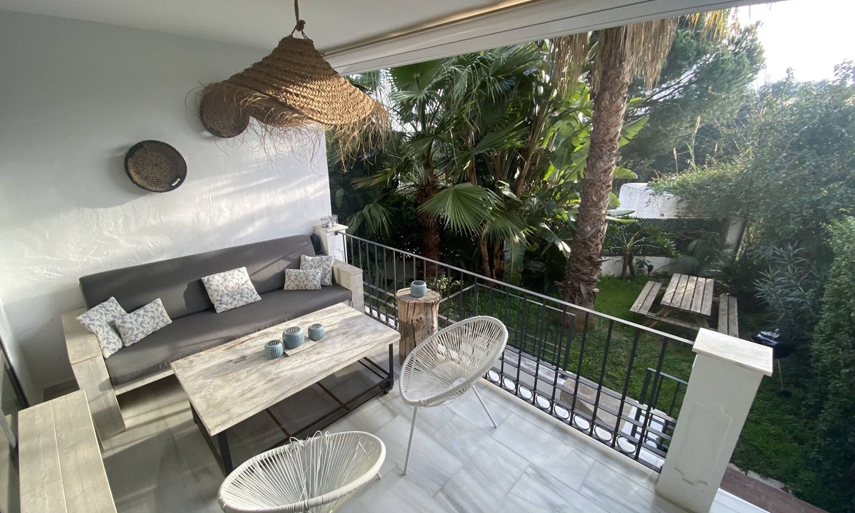 Marbella House | Cozy townhouse 300 meters from the most beautiful beach in Marbella free wifi