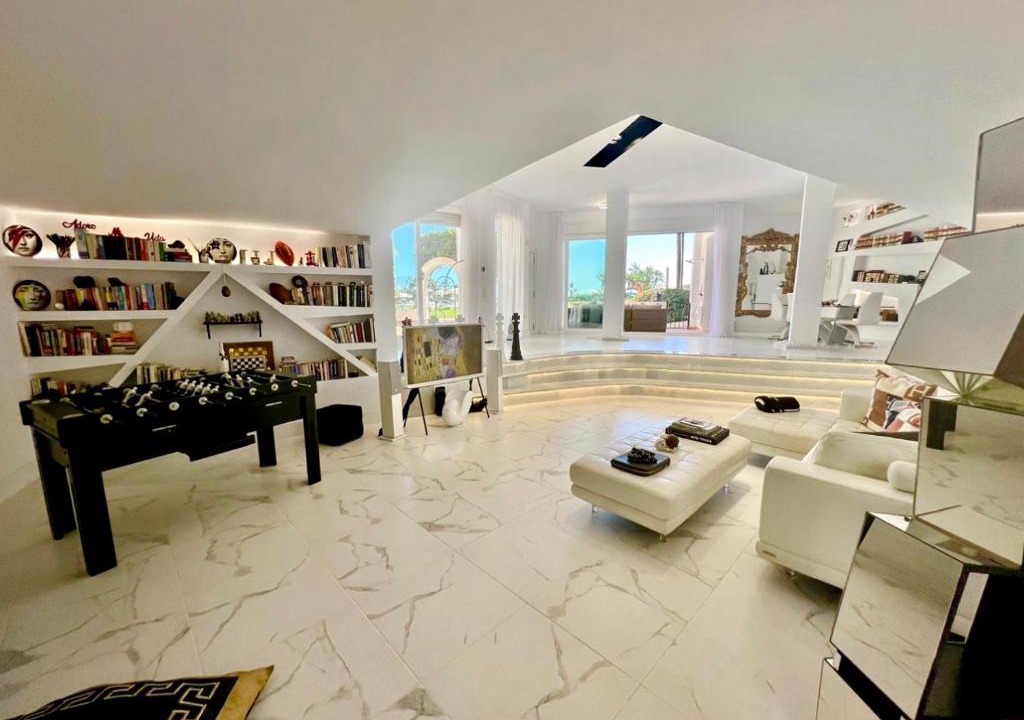 Cabopino Apartment | ESPECTACULAR Hogar en la playa MARBELLA
