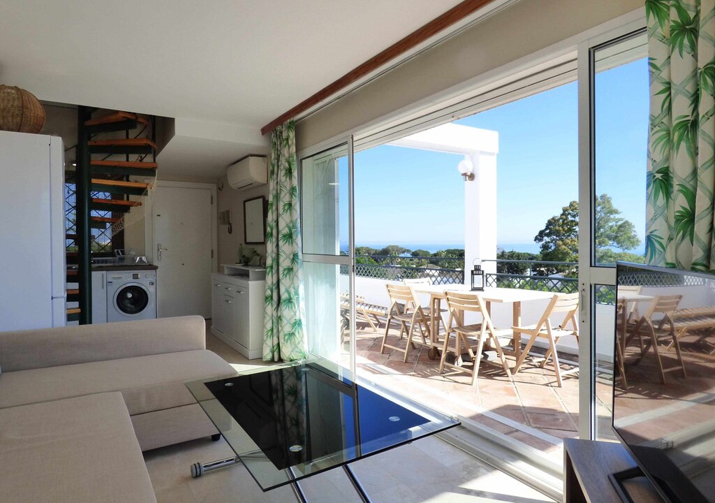 Artola Apartment | Jardines de Artola Penthouse | EaW Homes