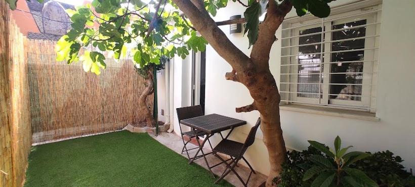 Golden Mile Apartment | Precioso estudio con patio