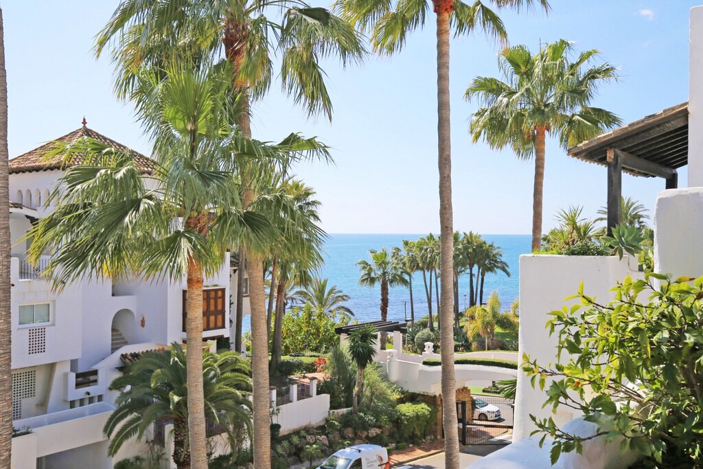 Golden Mile Apartment | Puente Romano Penthouse