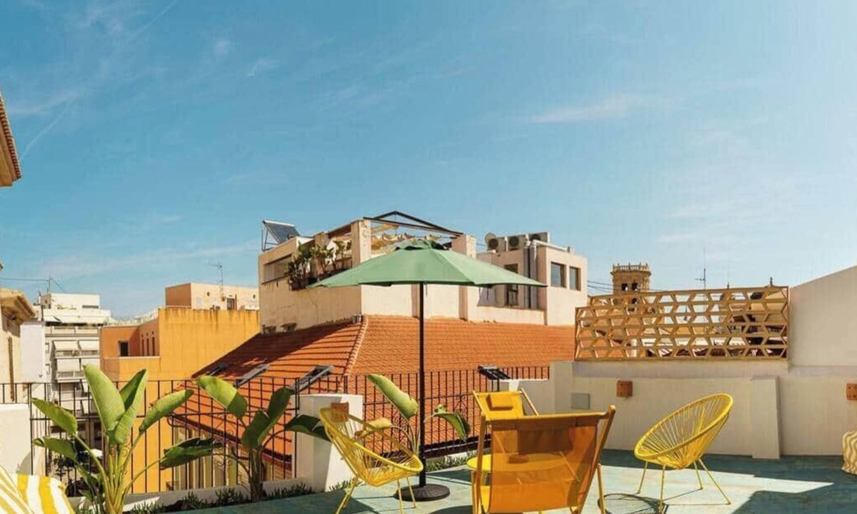 Alicante City Centre Apartment | Studio Glamour Rose Alicante