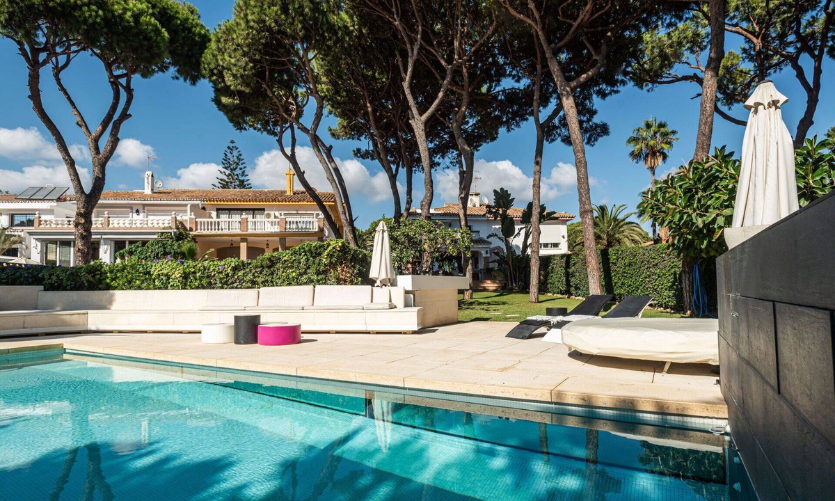 Cabopino House | Stunning villa for 10 guests with A/C, WIFI, private pool and patio