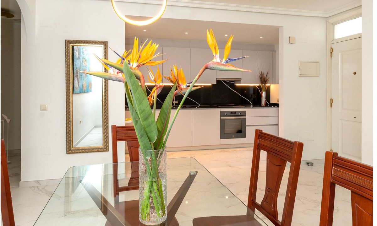 Nueva Andalucia House | Sun Drenched Beautiful Home from Home Luxury
