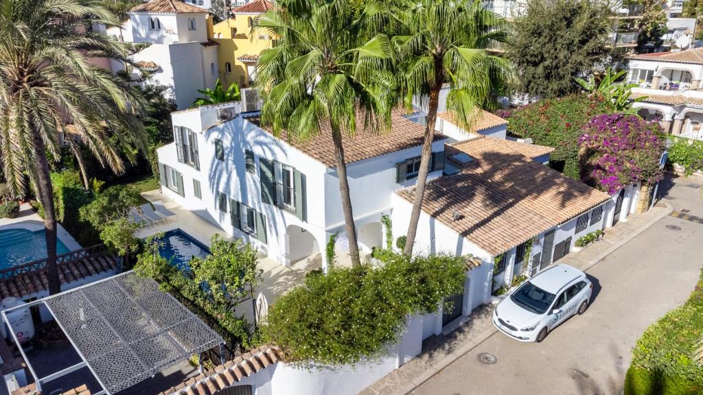 Golden Mile Villa | Villa Jasmin