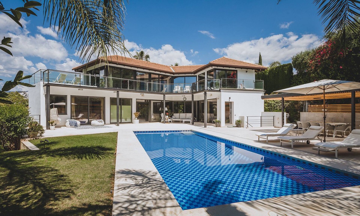 Nueva Andalucia Villa | Villa Orion - 4 Bed Family Villa In Golf Valley!