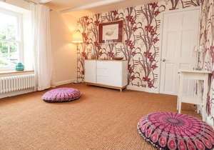 1 CHURCH COTTAGES, pet friendly, with open fire in Cloughton