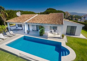 200 m² Villa ∙ 4 bedrooms ∙ 10 guests