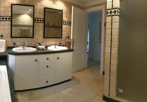 ✪ 3 Minutes WALK to the BEACH Luxurious villa. SEA VIEWS, area of Marbesa, Marbella!
