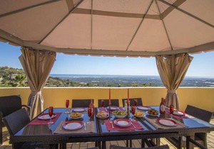 300 m² Villa ∙ 5 bedrooms ∙ 12 guests