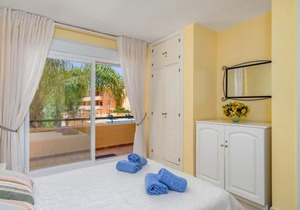 Apartment Los patios de Santa Maria by Interhome