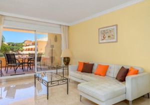 Apartment Los patios de Santa Maria by Interhome
