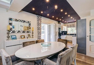 Beautiful Home In Marbella With 6 Bedrooms, Sauna And Indoor Swimming Pool