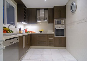 Charming apartment in White Pearl Beach w/generous terrace
