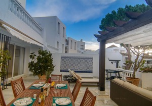 Charming apartment in White Pearl Beach w/generous terrace