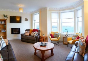 Denelea - Stunning Sea Views!