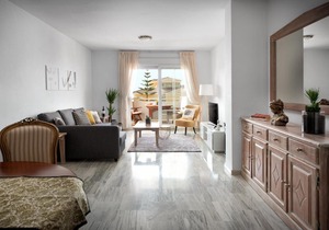 First line golf apartment in Cabopino