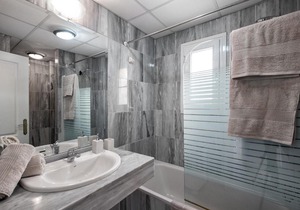 First line golf apartment in Cabopino II