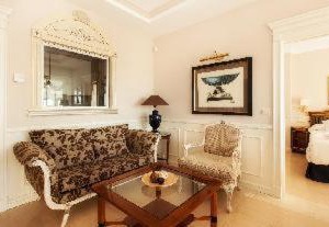 Guadalpin Suites