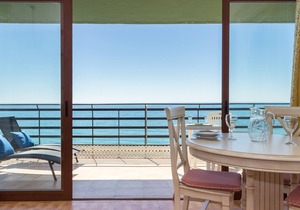Holiday Rental Apartments by the sea