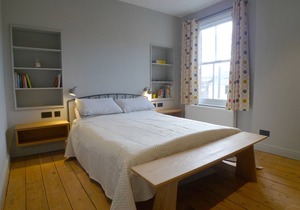 KITTIWAKE COTTAGE, family friendly, with a garden in Scarborough