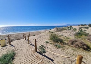 Luxury 2-Bed Apartment Elviria - Pool Sauna & gym