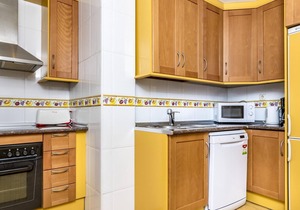 Magnifico apartamento en Marbella con vistas laterales al mar