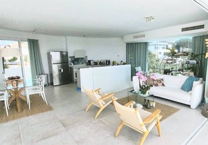 Marbella beachside villa 'TORRE DE MARBESA' with amazing sea views and 2 pools!