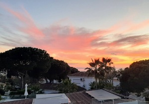 Marbella beachside villa 'TORRE DE MARBESA' with amazing sea views and 2 pools!
