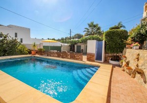 Maria - pretty holiday property with garden and private pool in Benissa