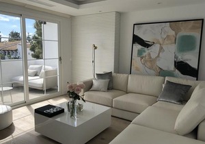 Modern Apartment Puente Romano