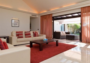 Modern family villa with private pool & garden, El Rosario, Marbella, close to facilities