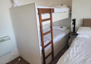 Sea View flat 2 with Fast WiFi and FREE parking