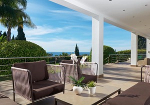 Sea view modern villa El Rosario Marbella