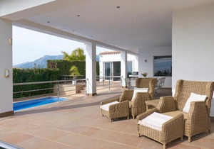 Sea view modern villa El Rosario Marbella