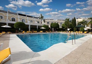 Spacious 2 Bed Duplex in Aloha Gardens close to Puerto Banus