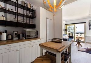 Stunning beach front studio in Marbella