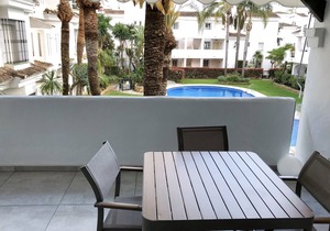 Stylish 2 Bedroom Luxury Apartment in Naranjos Puerto Banus